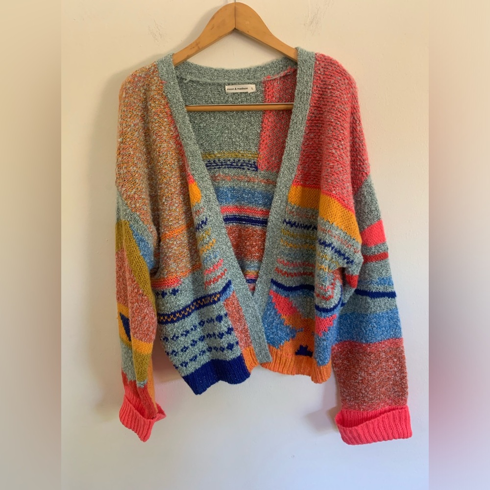 Moon & Madison Cropped Cardigan Sweater Women Large Colorblock Patchwork Knit